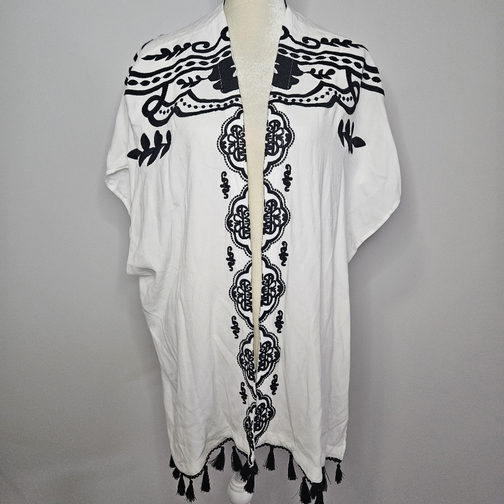 Chicos Kimono Tassel Ruana Floral Embroidered Caftan S/M Rayon - Picture 7 of 10